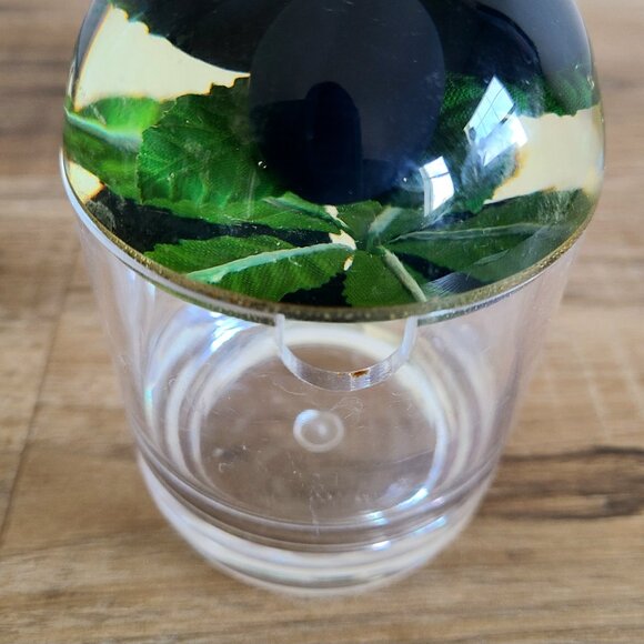 Vintage 1960-1970s Acrylic Lucite jam pot with blackberry design on the lid. - Picture 5 of 10